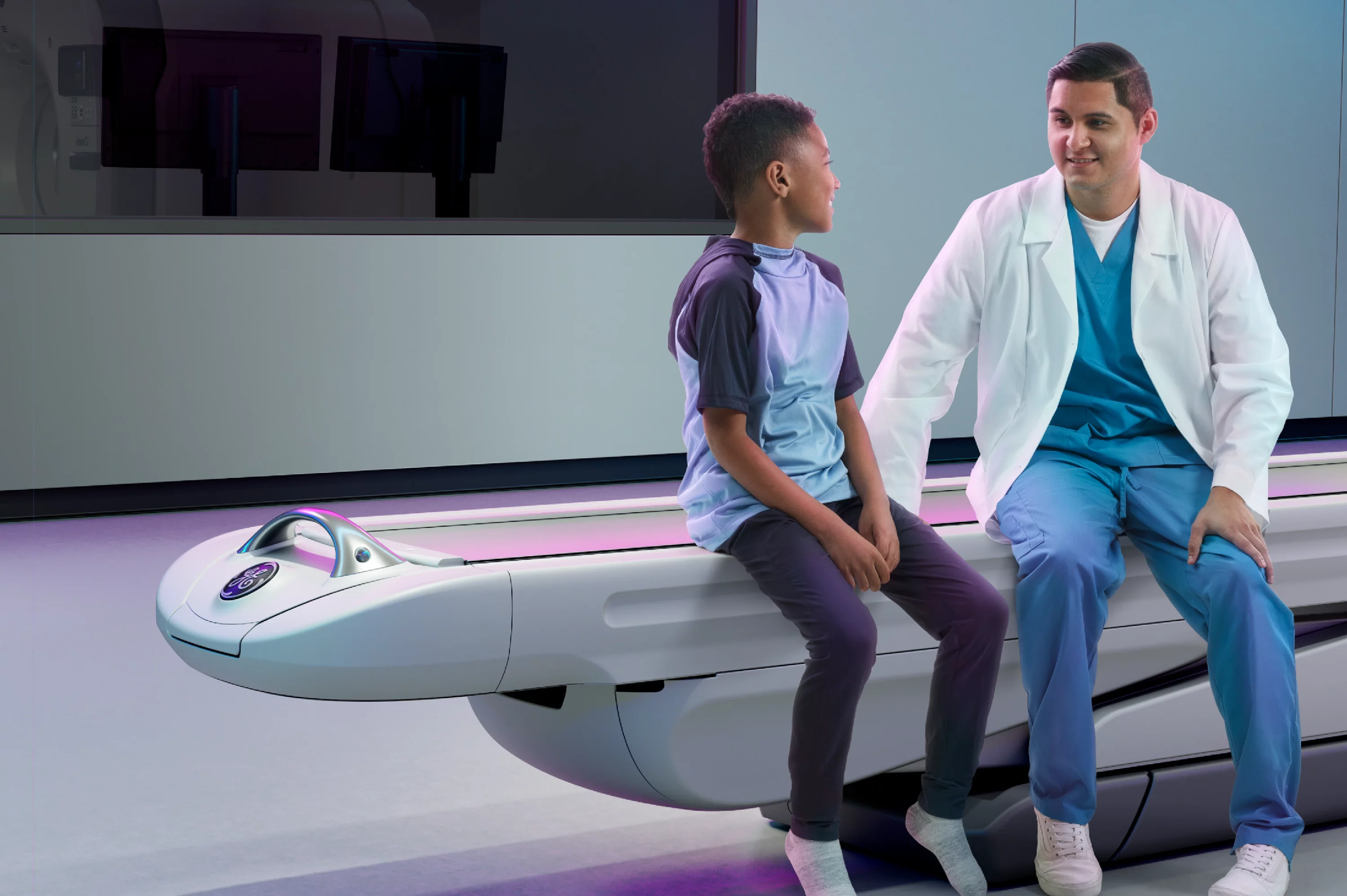 Doctor acompañando al paciente